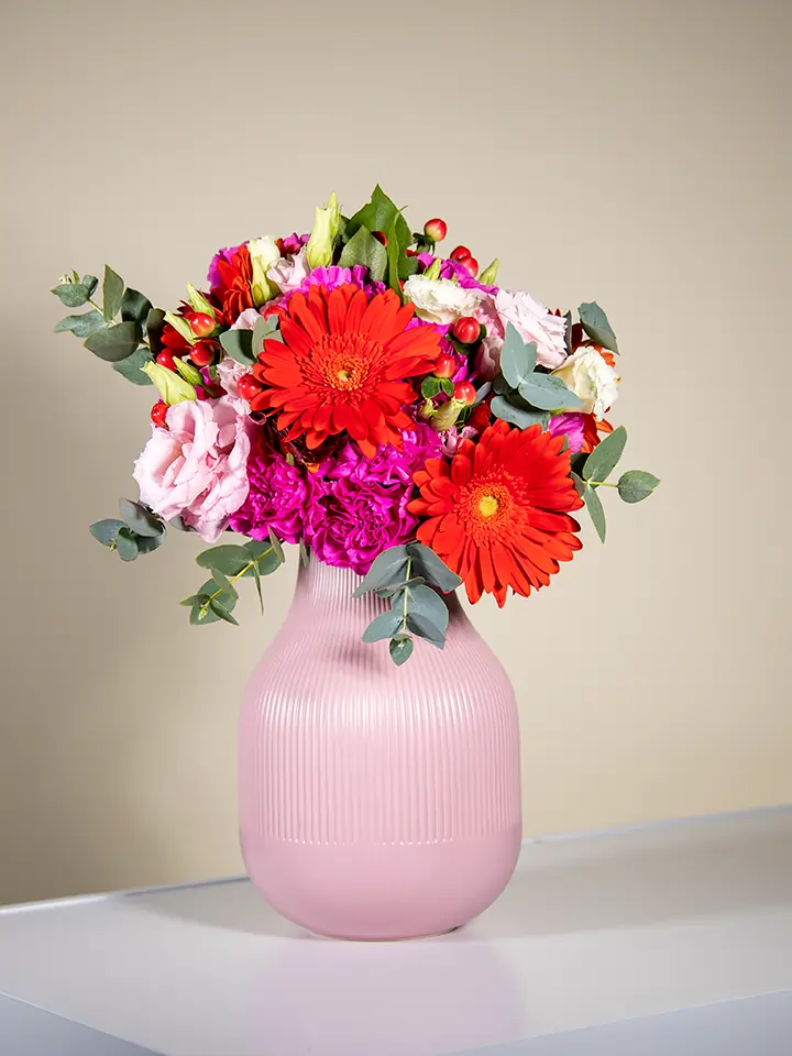 Bouquet gerbere rosse lisianthus rosa garofani fucsia